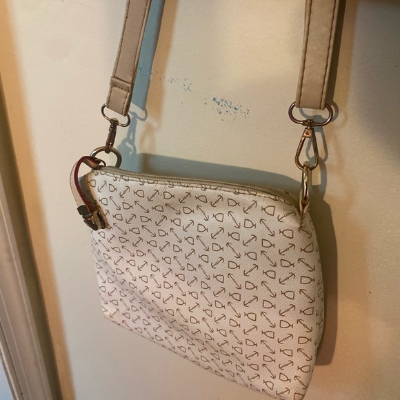 GUC two for one purse bundle - Picture 9 of 11